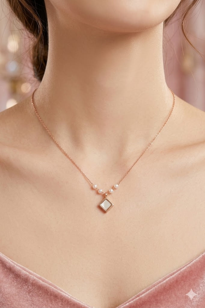 Rose Gold Diamond Shape Pearl Necklace