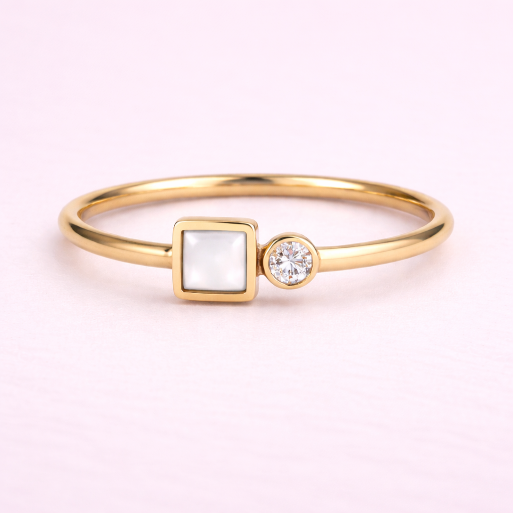 Minimal Pearl Square Ring