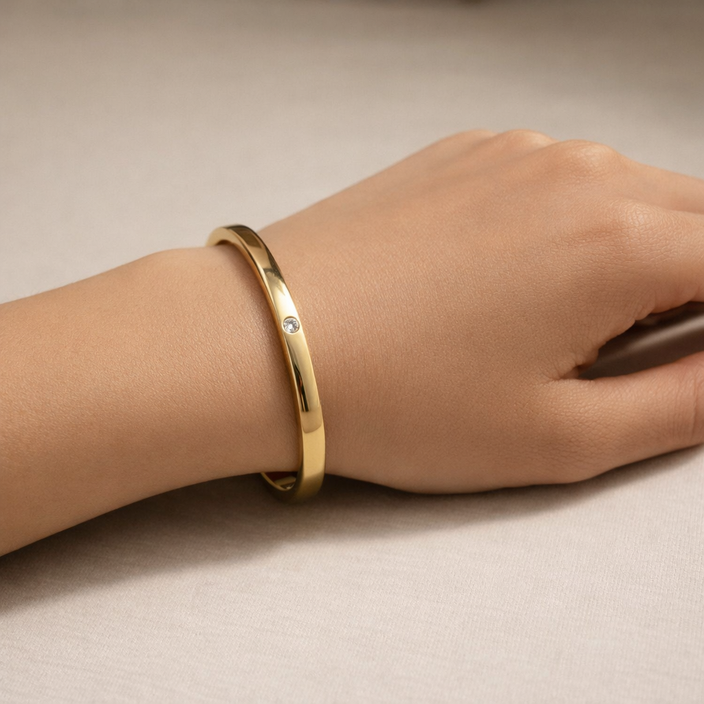 Solitaire Gold Bangle